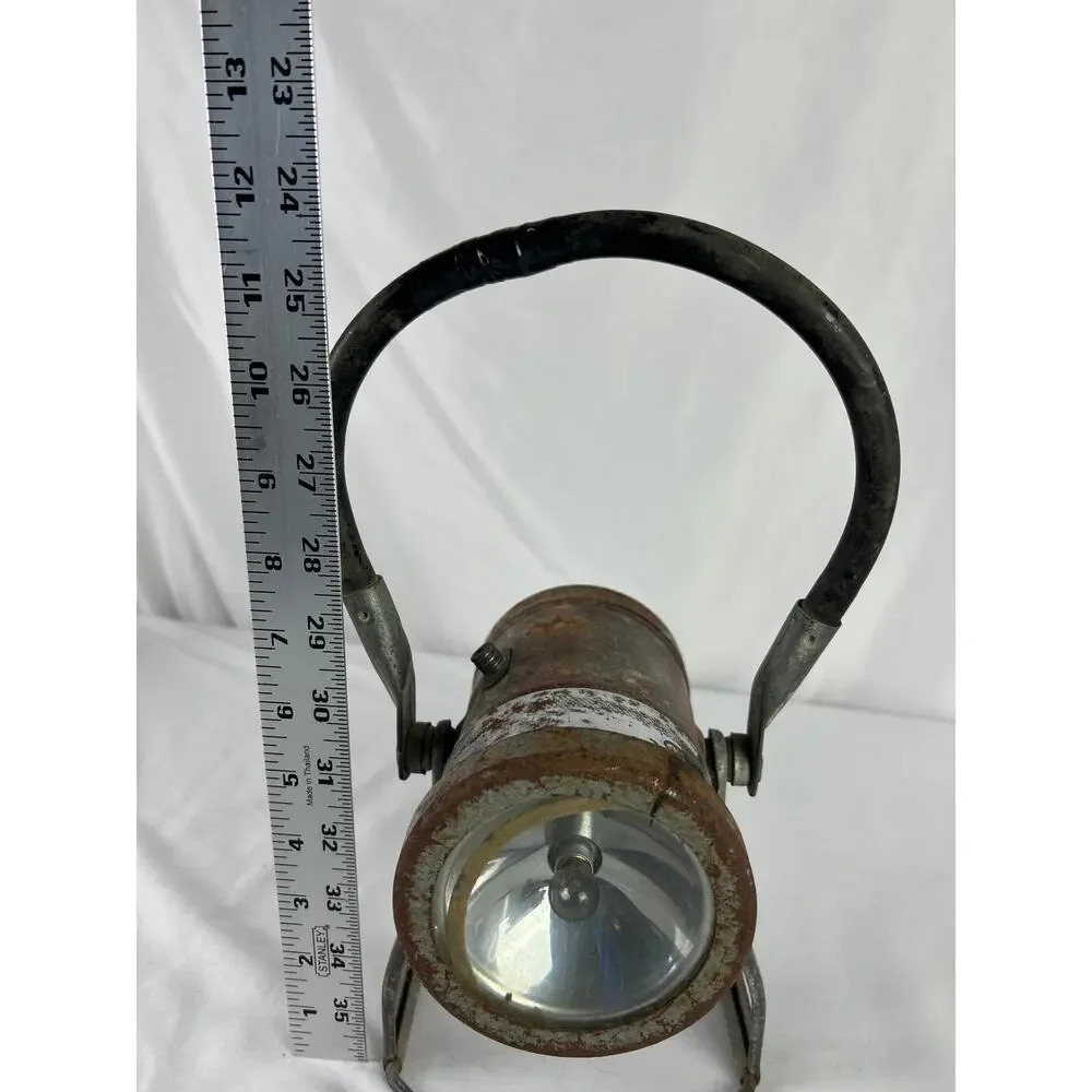 Empire Metal Ware Railroad Lantern Vintage 6V Battery Work Light